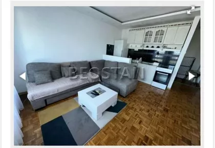 Radnička | 4zida.rs