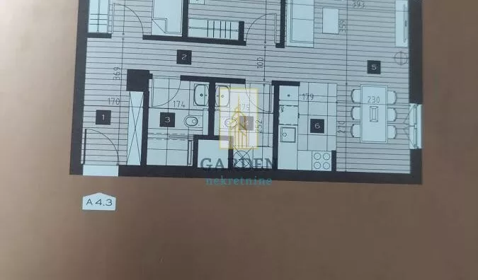 Trosoban stan | 4zida