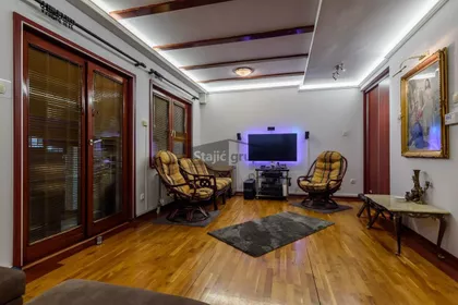 Šantićeva | 4zida.rs