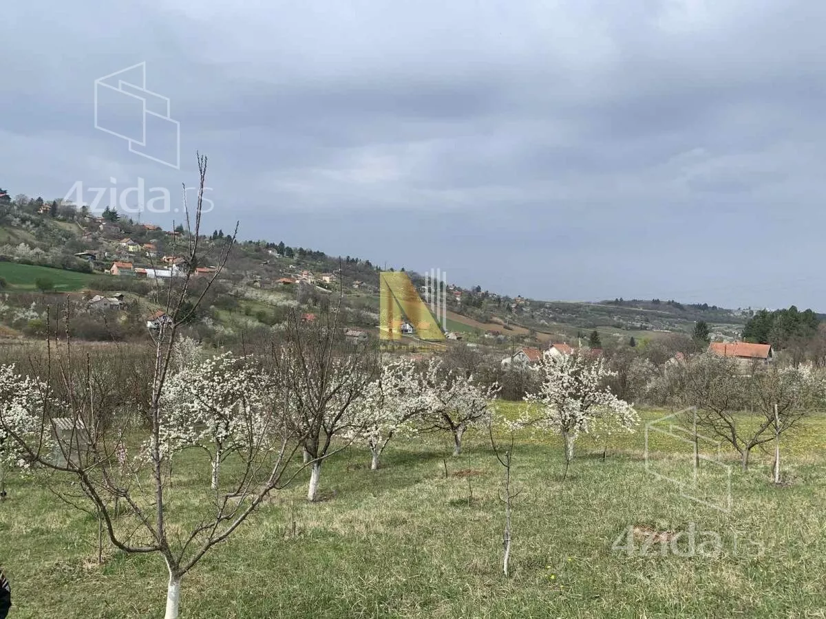Plac | 4zida