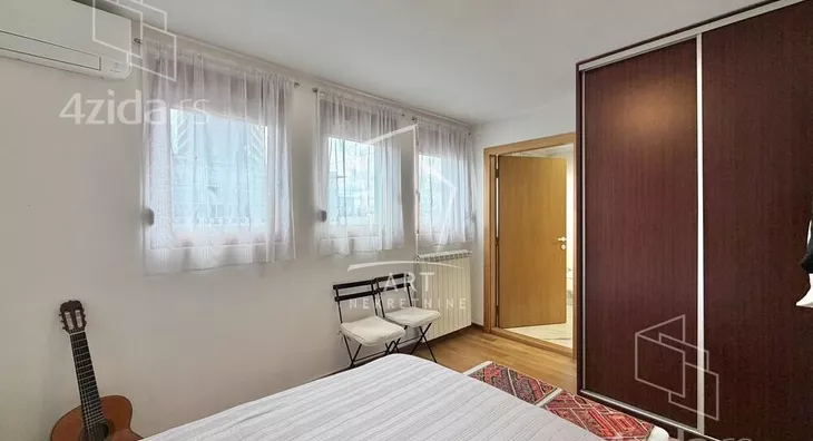 Četvoroiposoban stan | 4zida