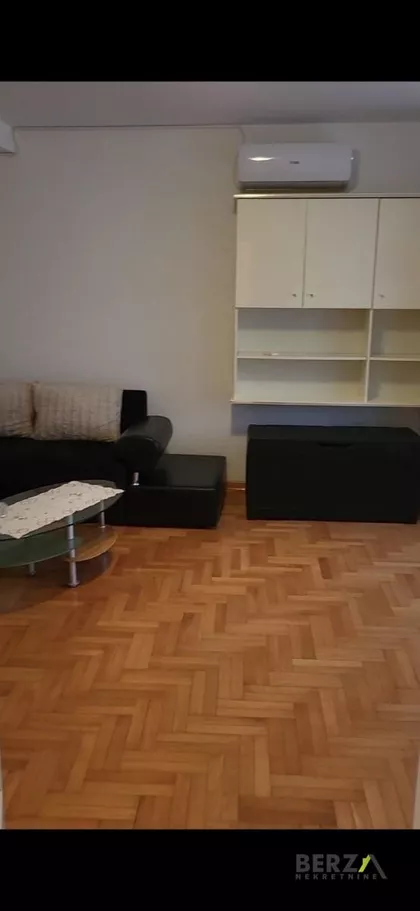 Jugovićevo | 4zida.rs