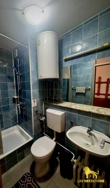 TRG CARICE MILICE | 4zida.rs