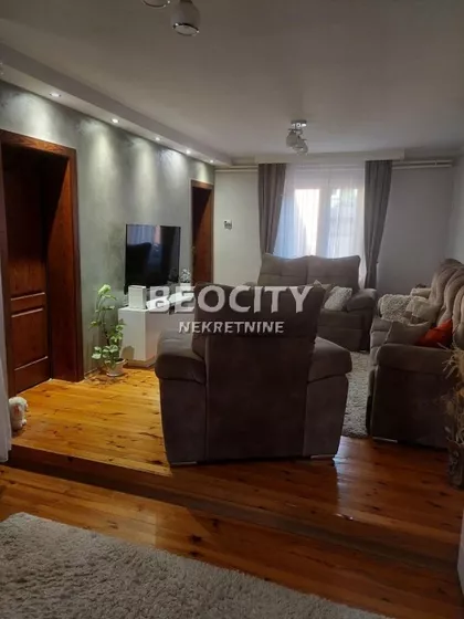 Adamovićevo Naselje | 4zida.rs