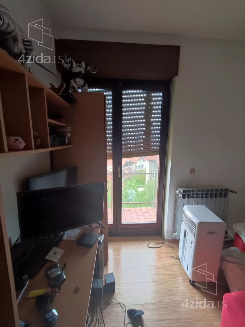 3-etažna kuća | 4zida
