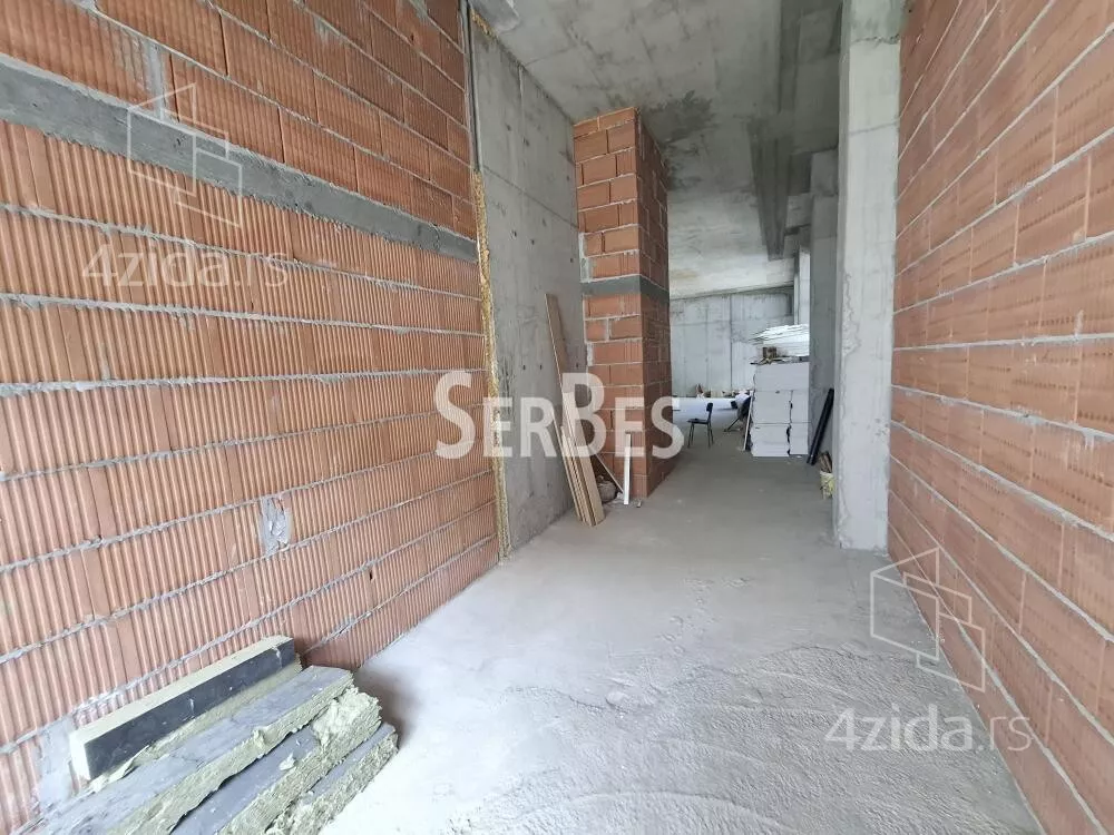 Lokal | 4zida
