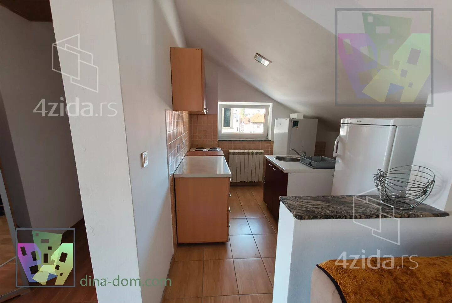 Troiposoban stan | 4zida
