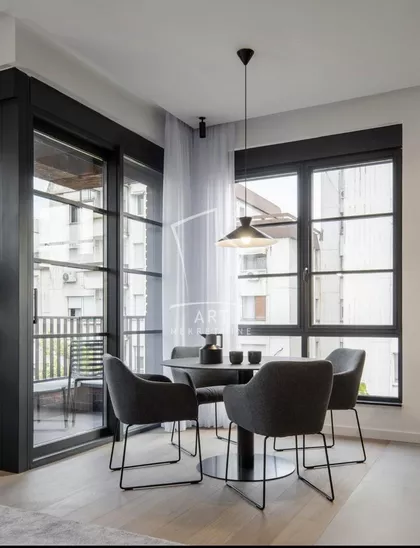 Cara Uroša | 4zida.rs