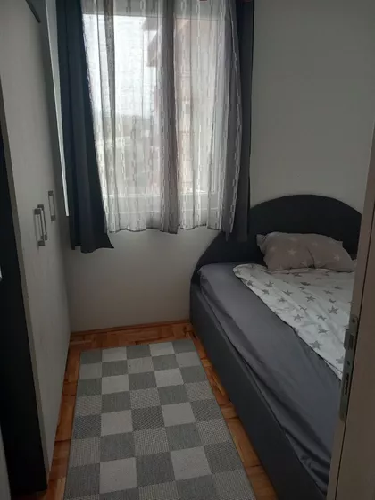 Janisa Janulisa | 4zida.rs