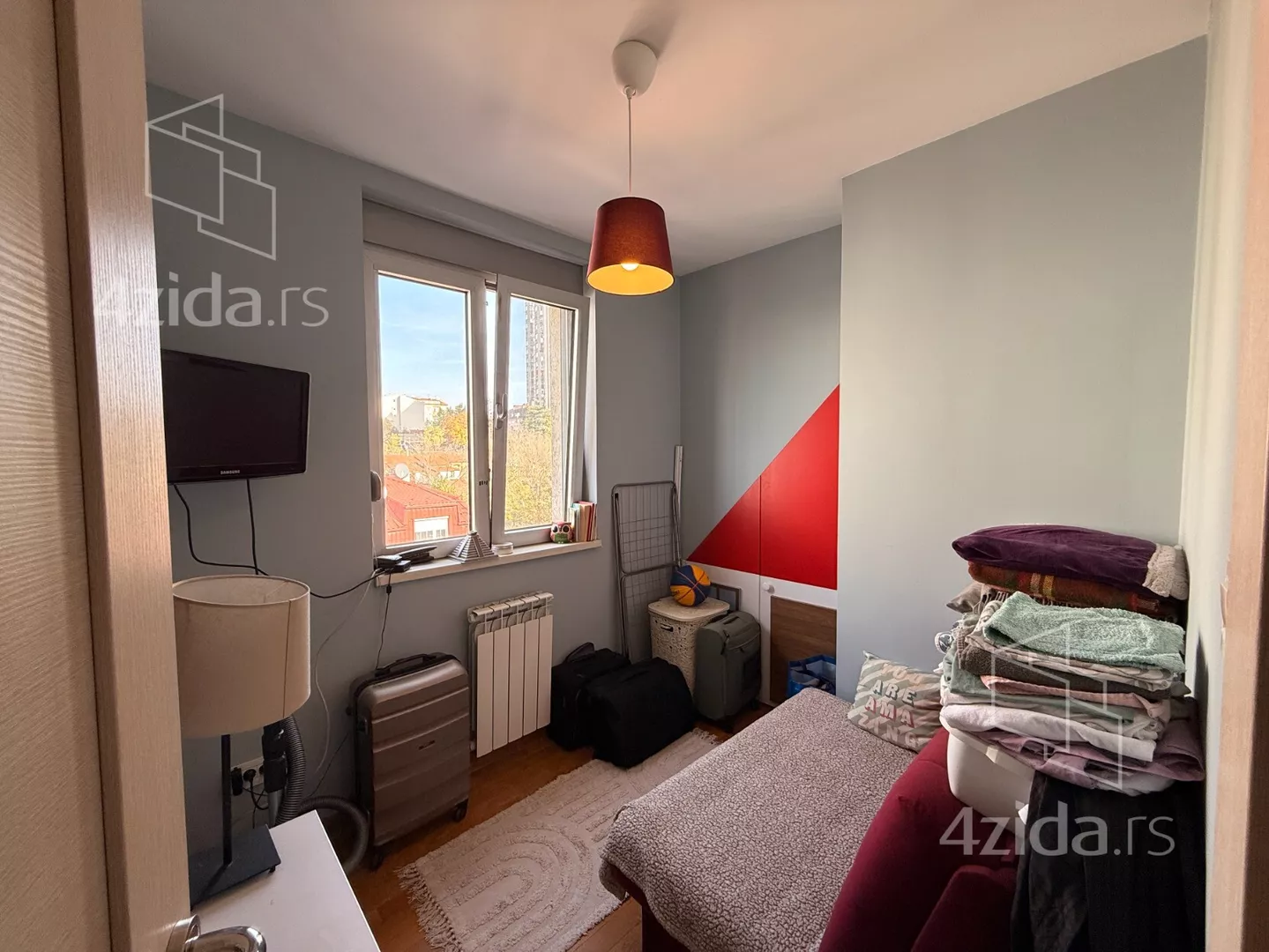 Petosoban stan | 4zida