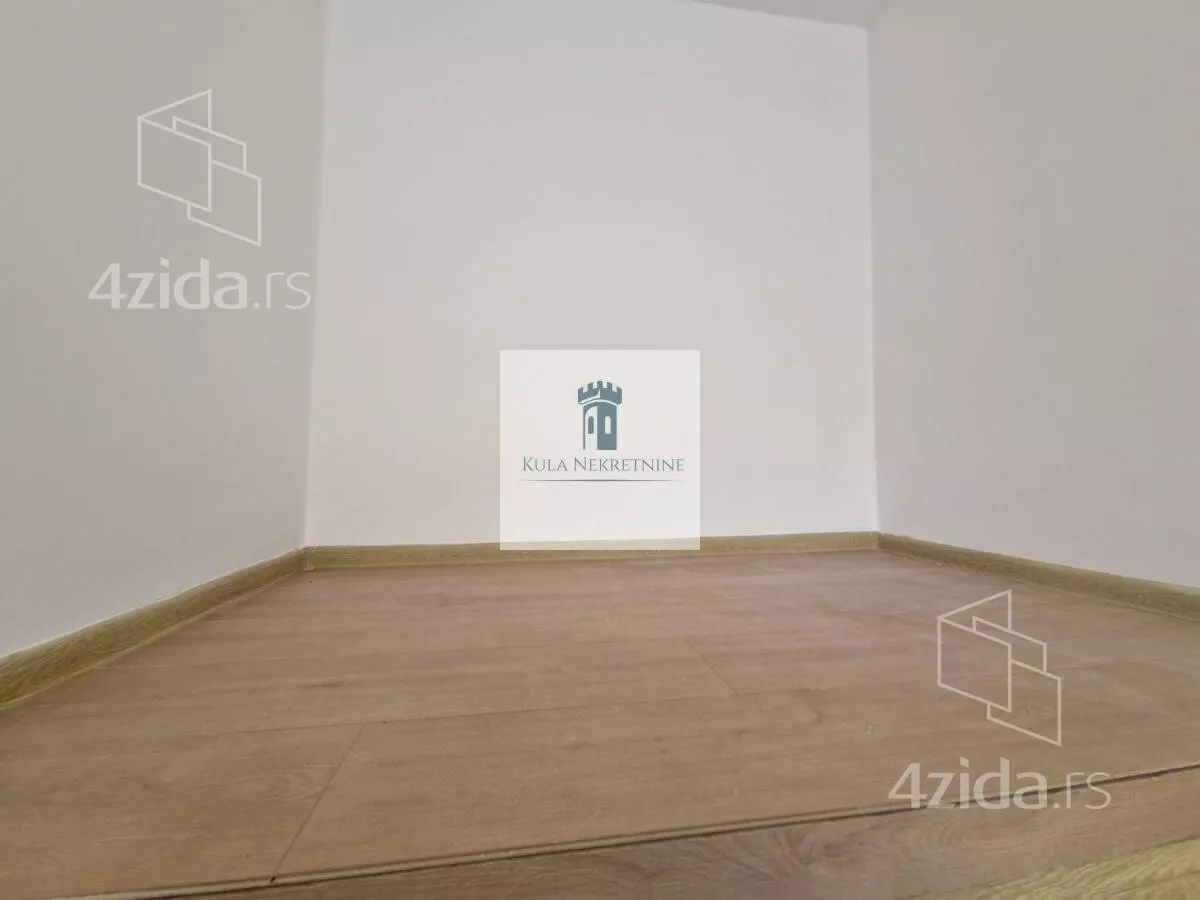 Lokal | 4zida
