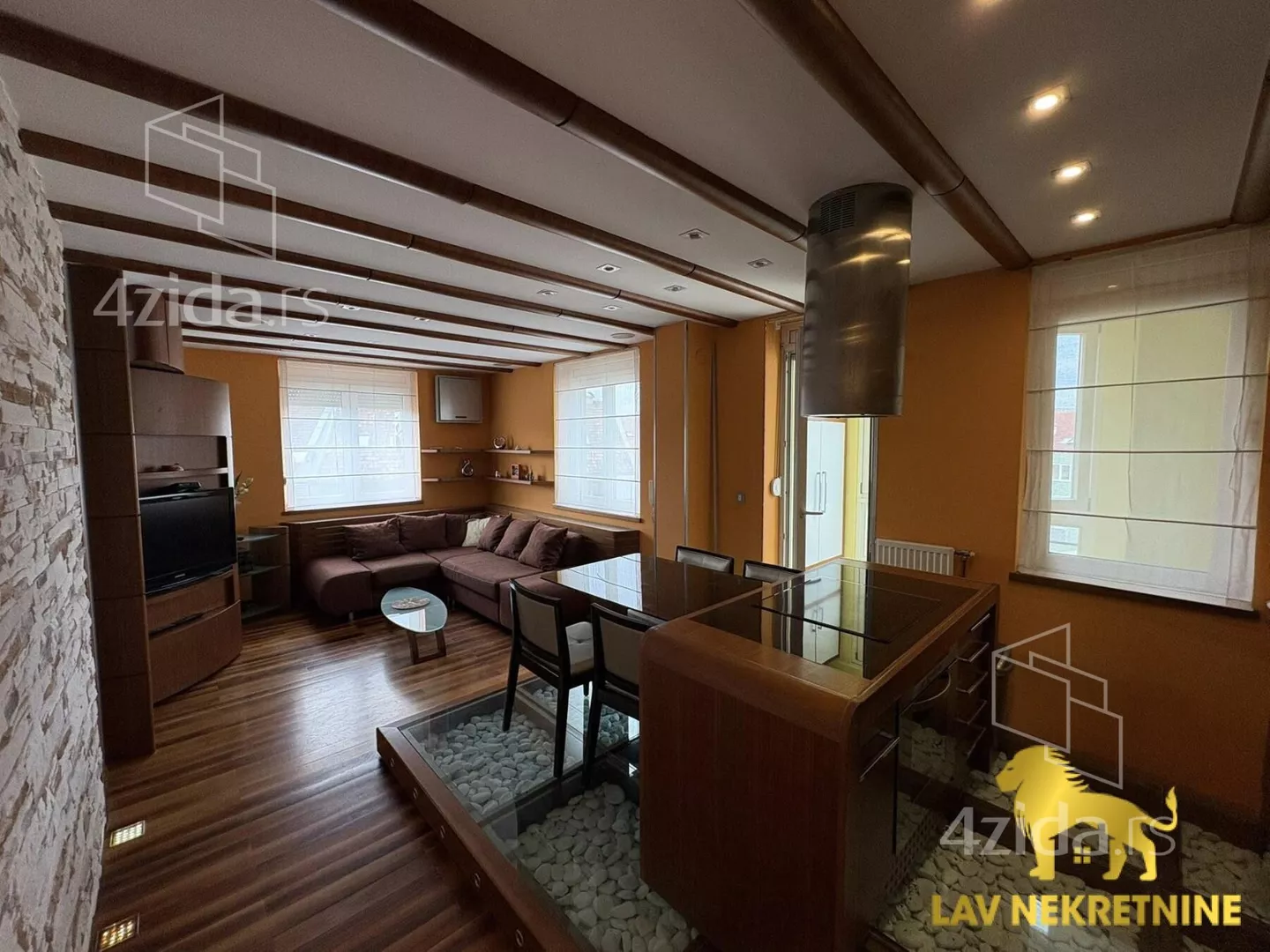 Jednoiposoban stan | 4zida