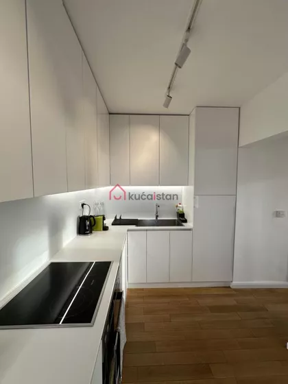 Dunavski kej | 4zida.rs