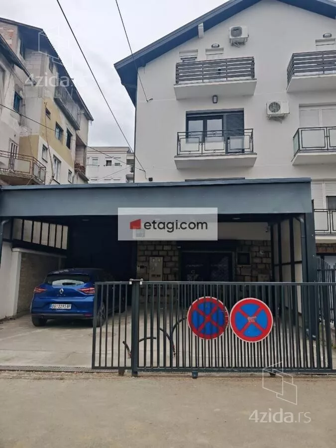 3-etažna kuća | 4zida