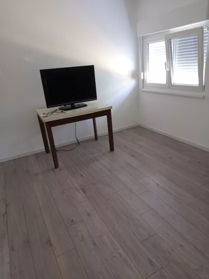 Surčin (mesto) | 4zida.rs