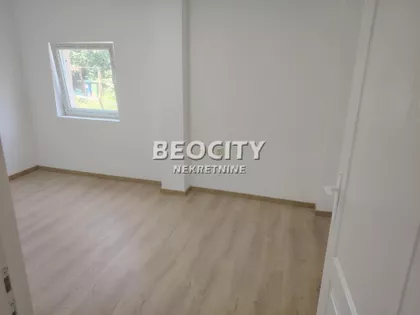 Popova bara nova 307. | 4zida.rs