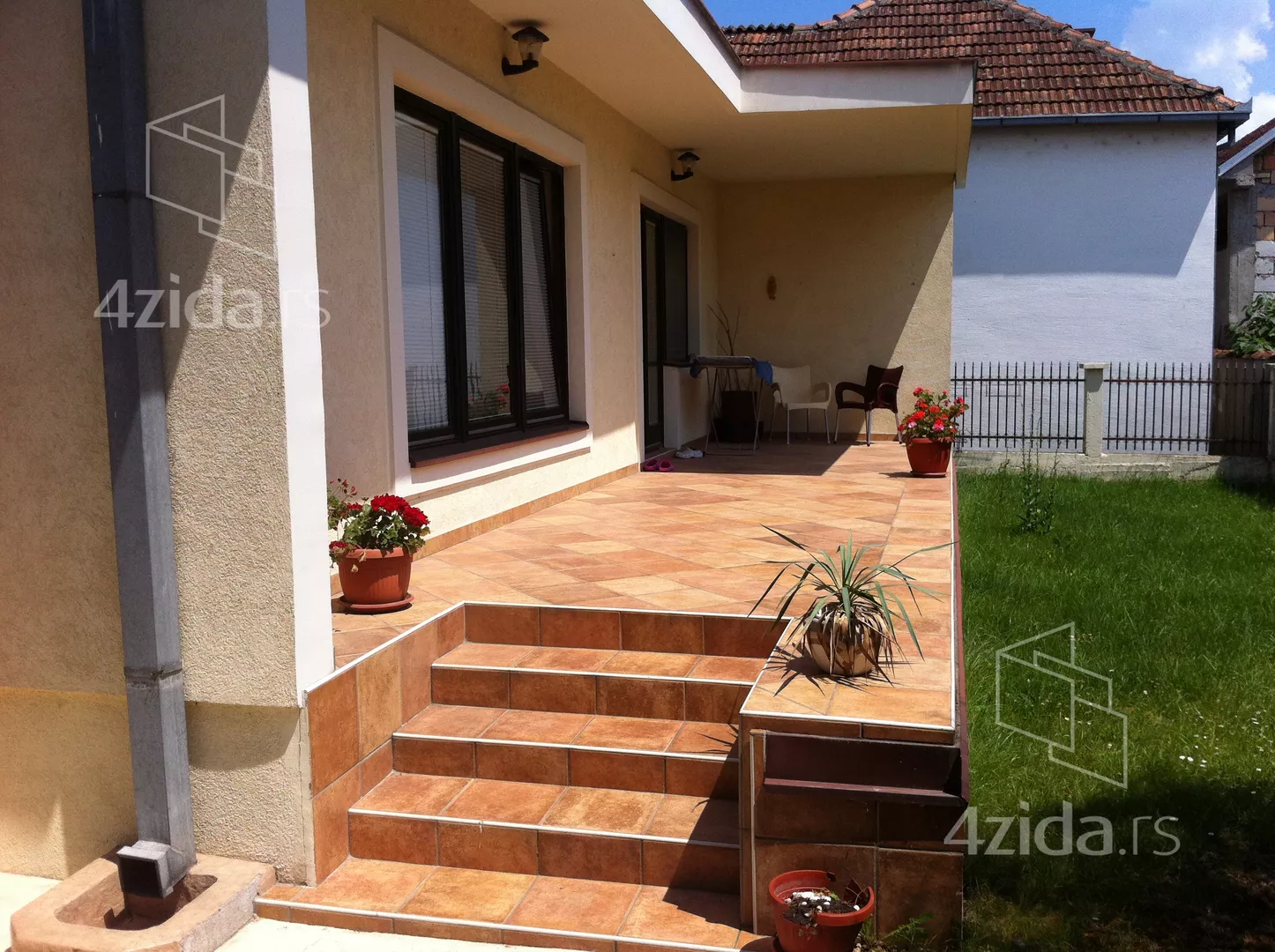 5-etažna kuća | 4zida