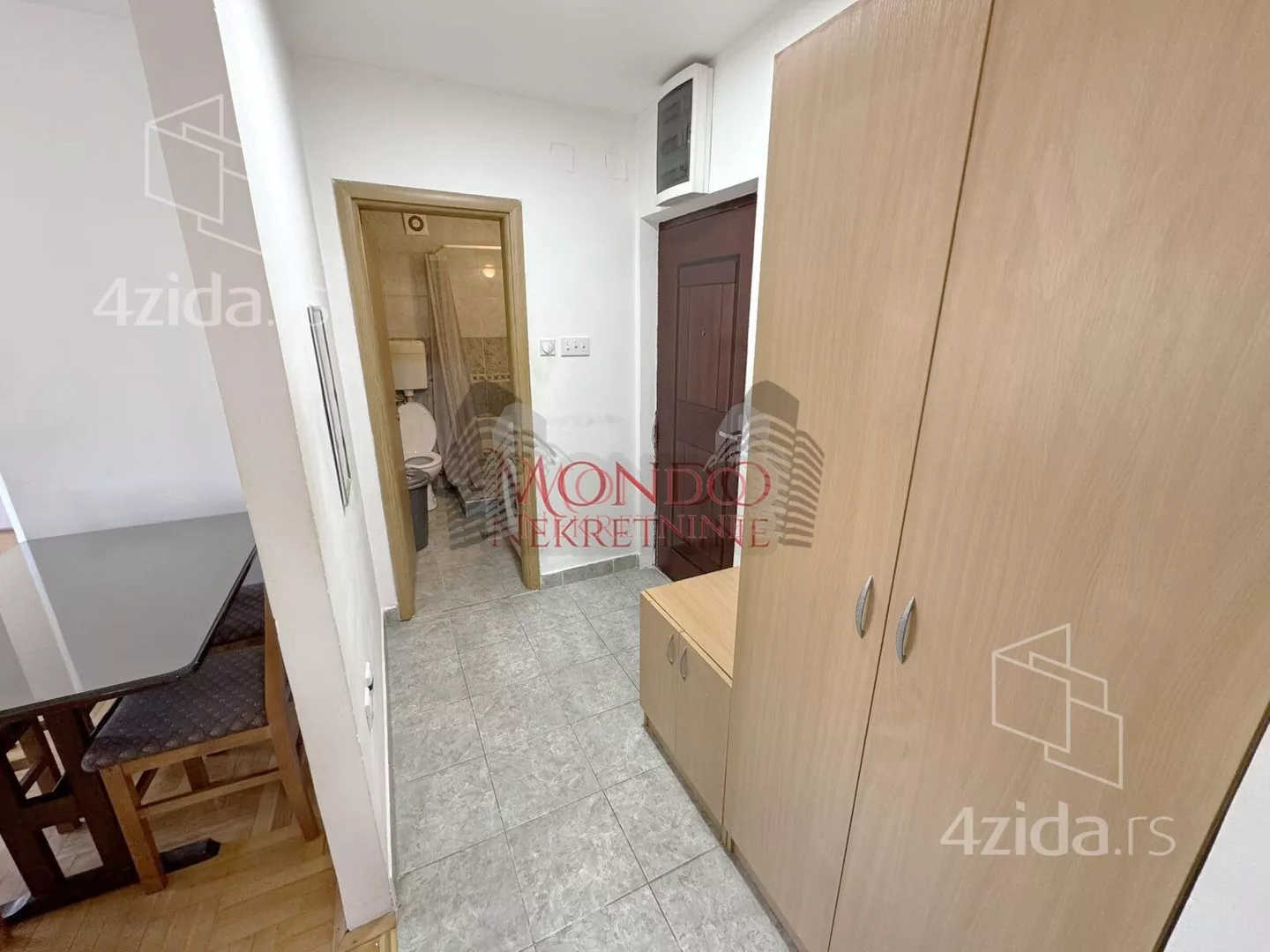 Jednoiposoban stan | 4zida