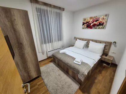 Panta Mijailovića 30B | 4zida.rs