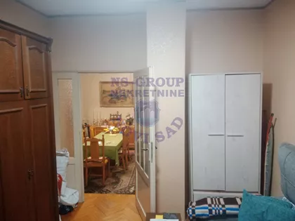 Cara Dušana | 4zida.rs