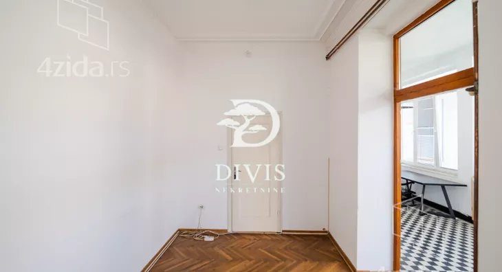 Četvoroiposoban stan | 4zida