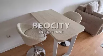 Bulevar Cara Lazara | 4zida.rs