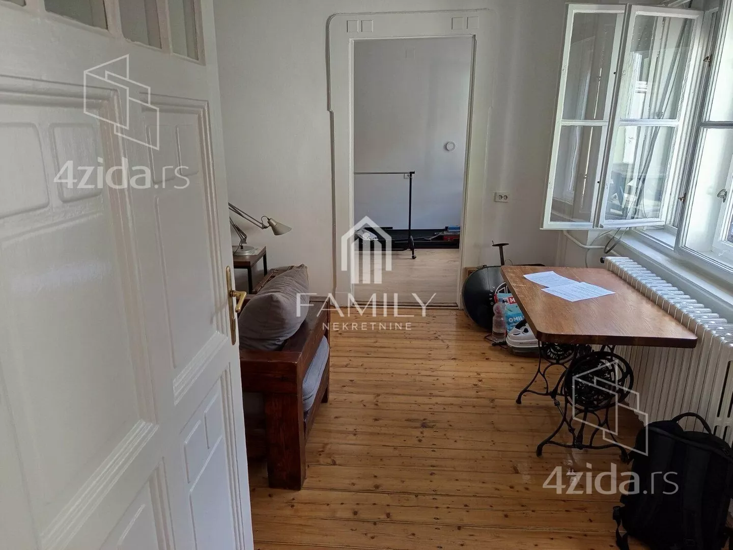 Četvoroiposoban stan | 4zida