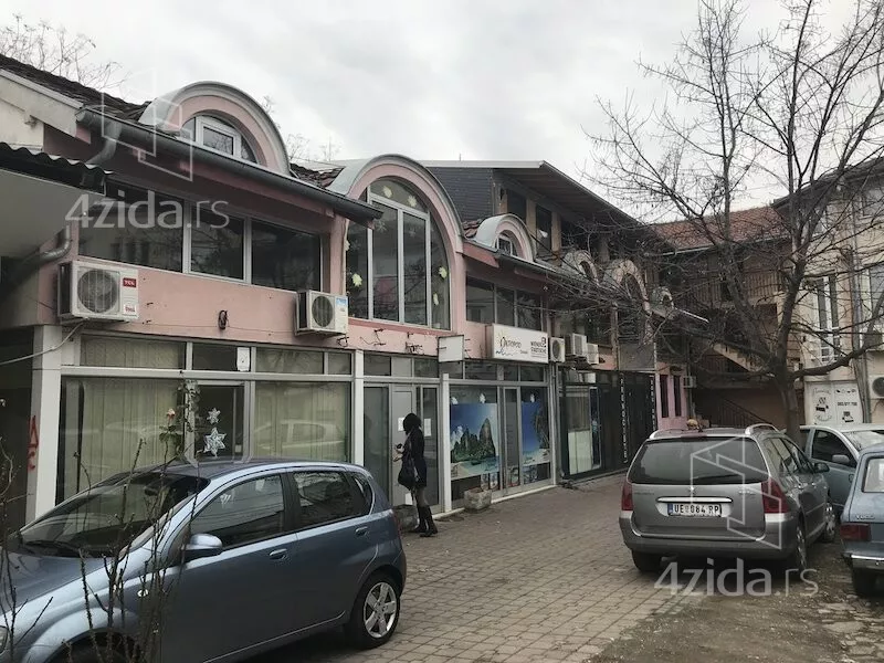 Poslovni prostor | 4zida