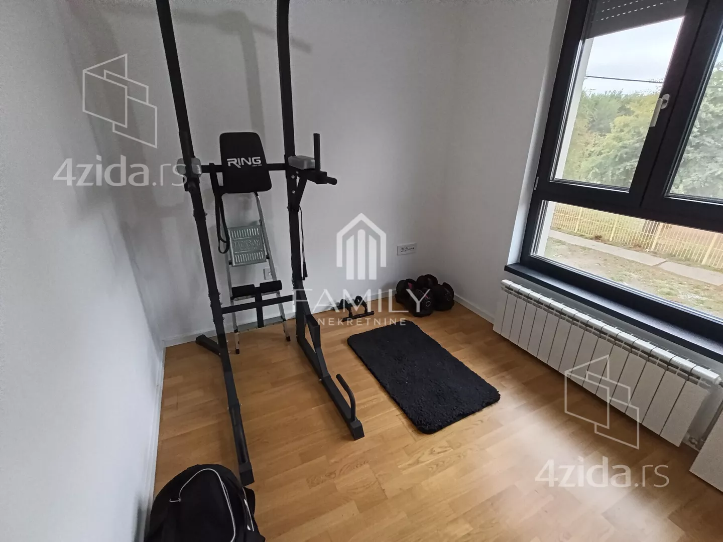 Troiposoban stan | 4zida