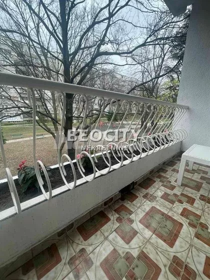 Glasinačka | 4zida.rs