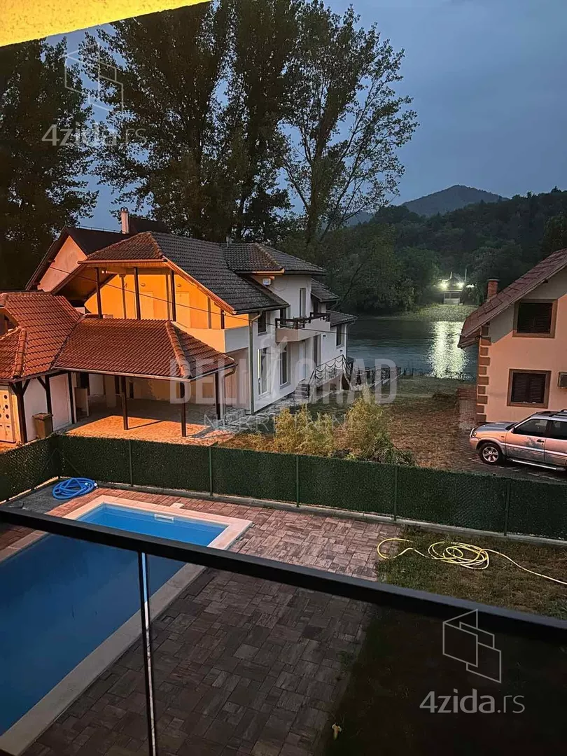 Kuća | 4zida