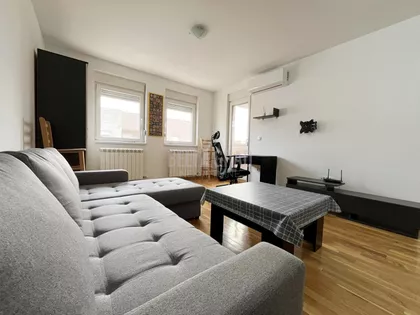 Surčinska | 4zida.rs