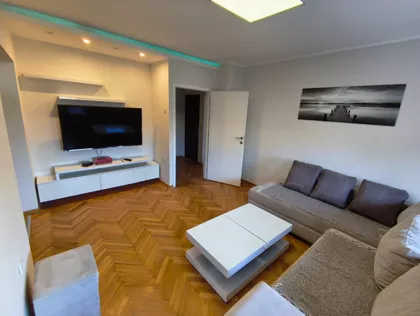 Vizantijski Bulevar 6 | 4zida.rs