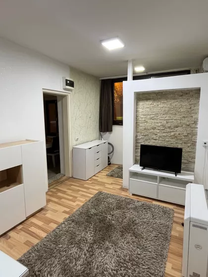 Jug Bogdanova | 4zida.rs