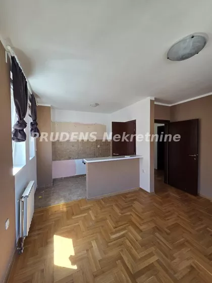 Ljubljanska | 4zida.rs