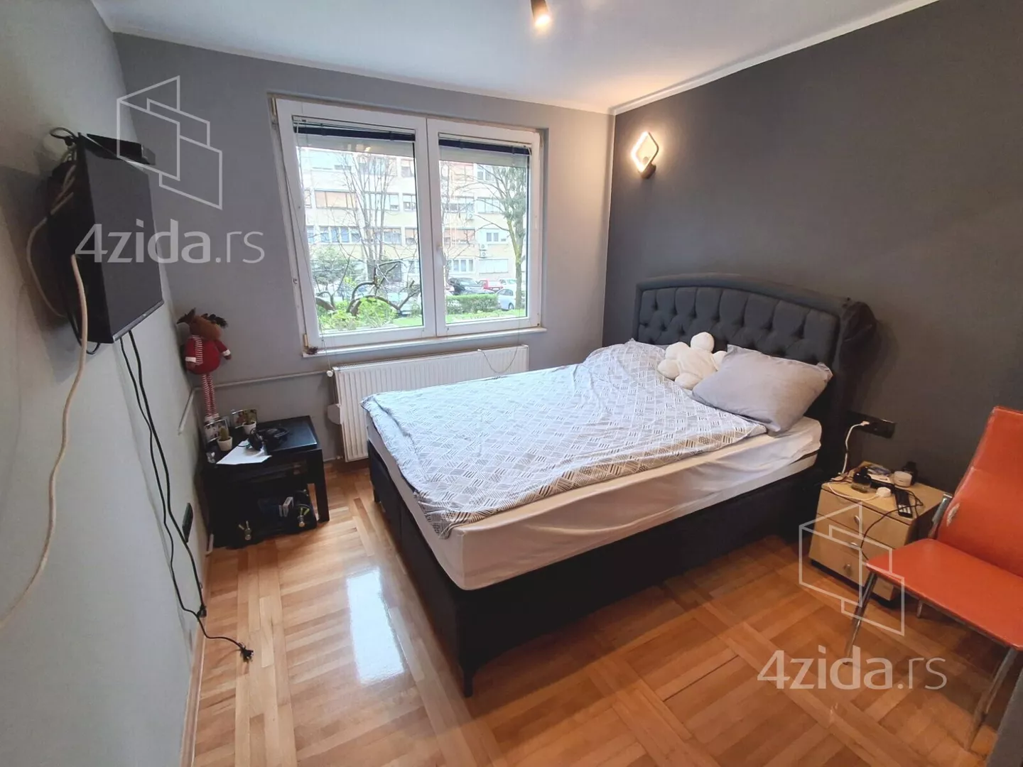 Dvoiposoban stan | 4zida