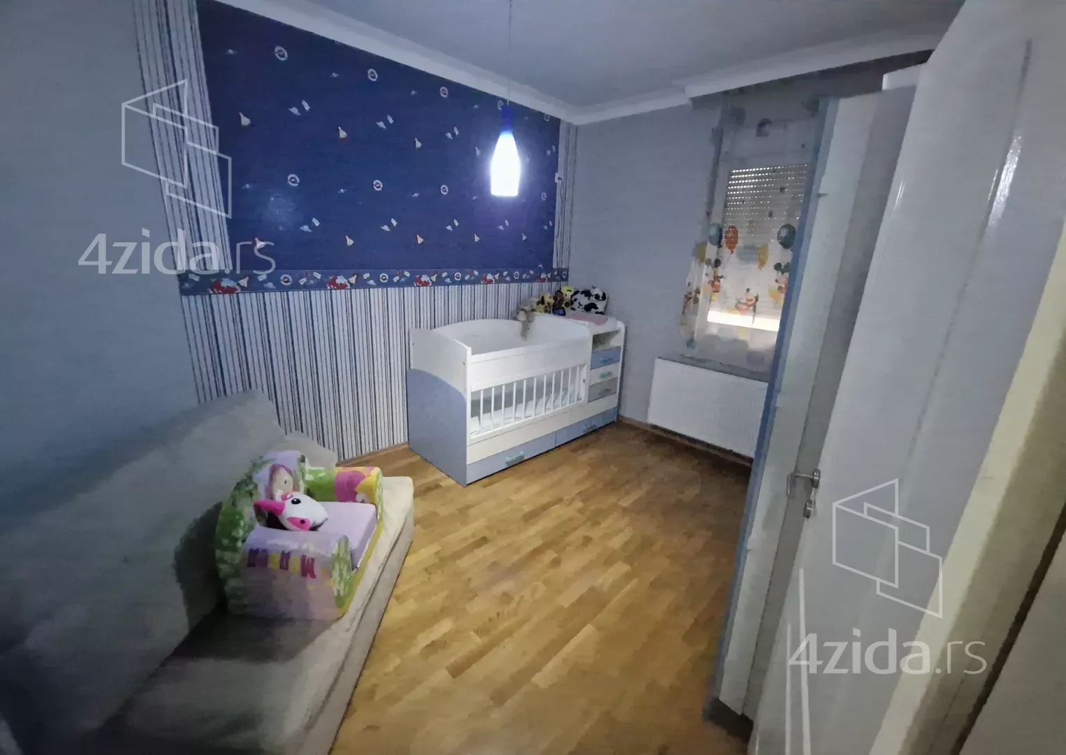 Troiposoban stan | 4zida