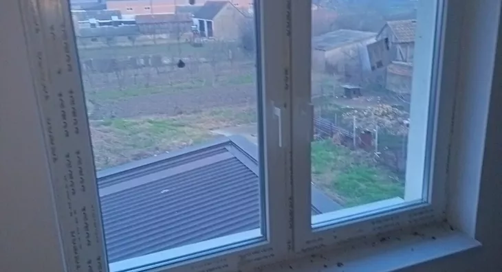 Poslovna zgrada | 4zida