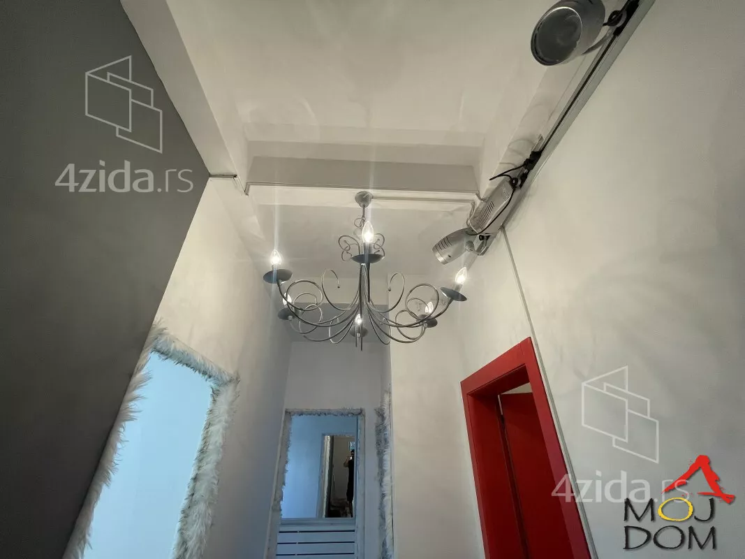 Lokal | 4zida