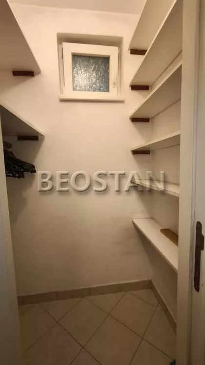 Nedeljka Gvozdenovica | 4zida.rs