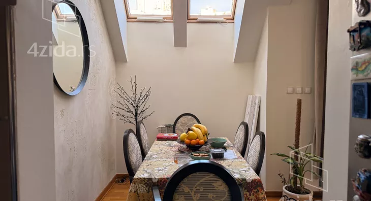 Petosoban stan | 4zida