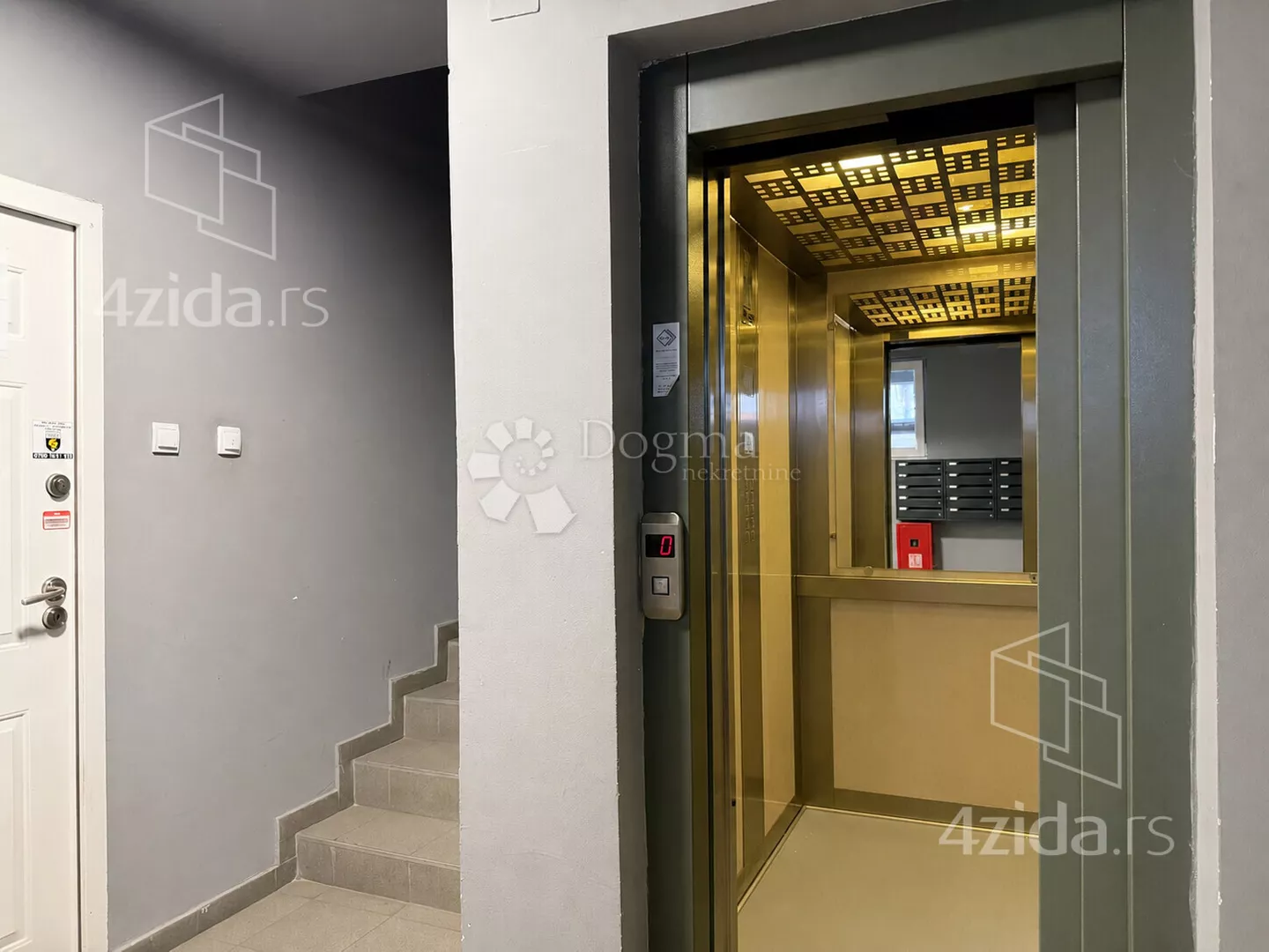 Troiposoban stan | 4zida