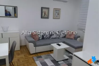 Autokomanda | 4zida.rs