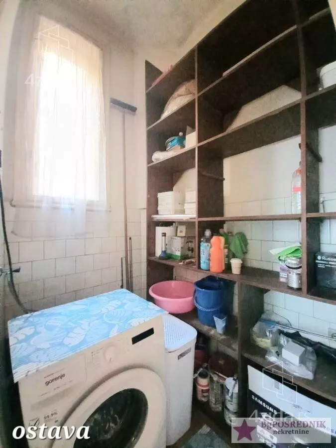 Četvoroiposoban stan | 4zida