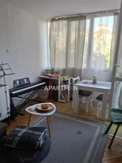 Radnička | 4zida.rs