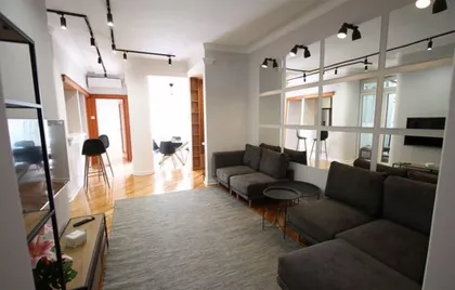 Patrijarha Varnave | 4zida.rs