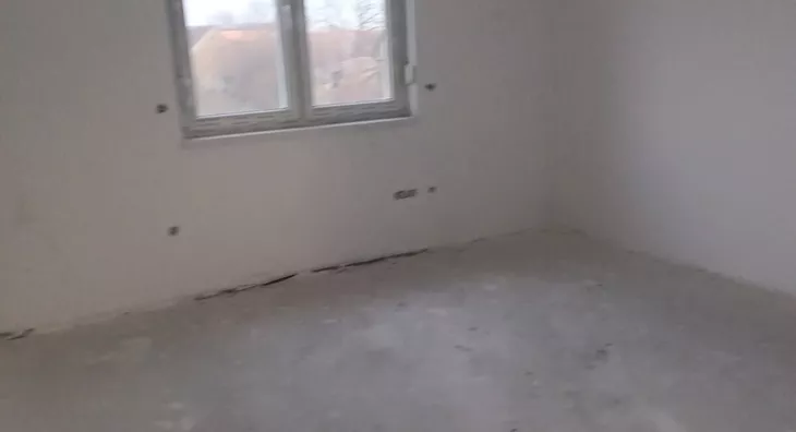 Poslovna zgrada | 4zida