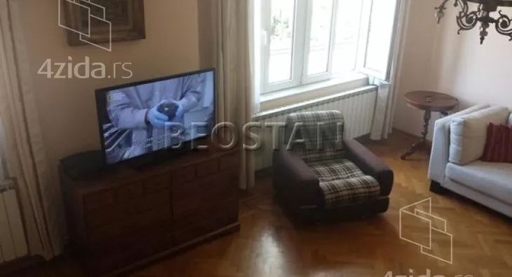 Četvoroiposoban stan | 4zida