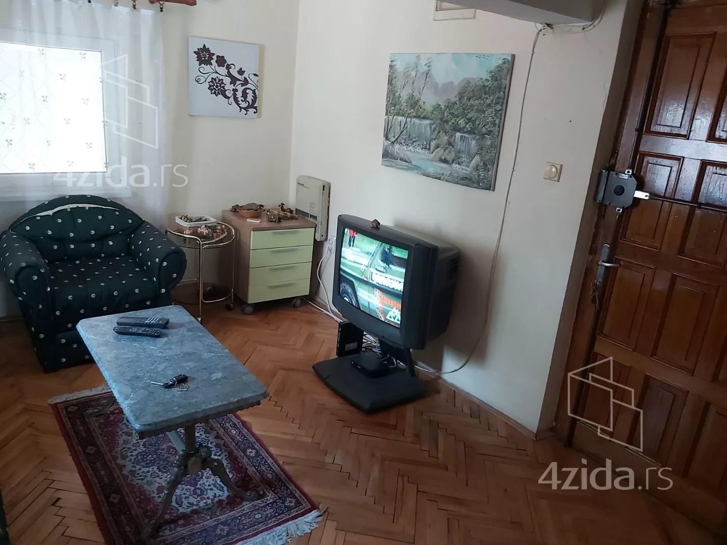 Troiposoban stan | 4zida