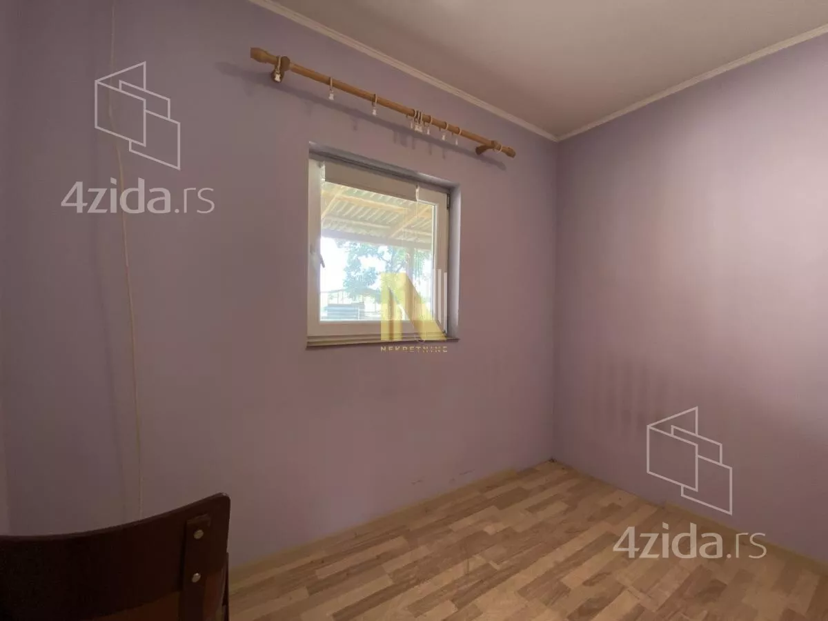 Plac | 4zida